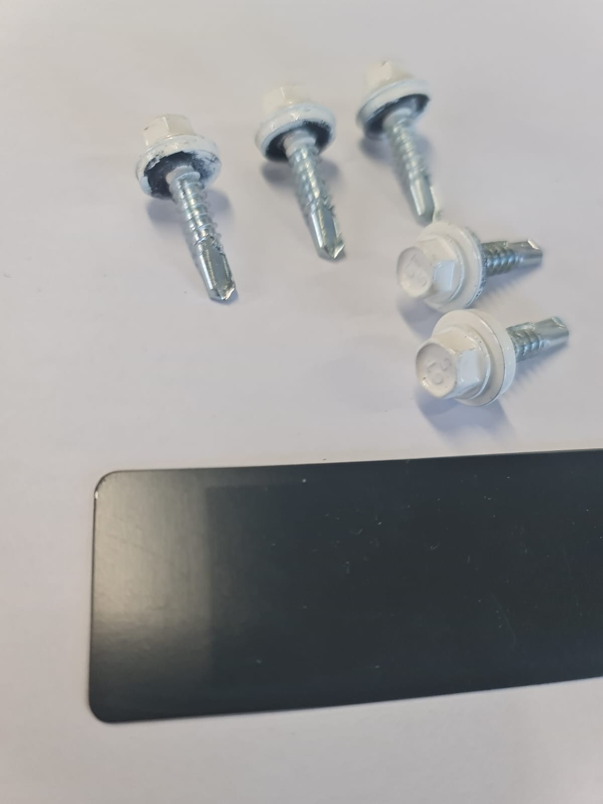 Wkręt do stali 5,5x25 RAL 7016