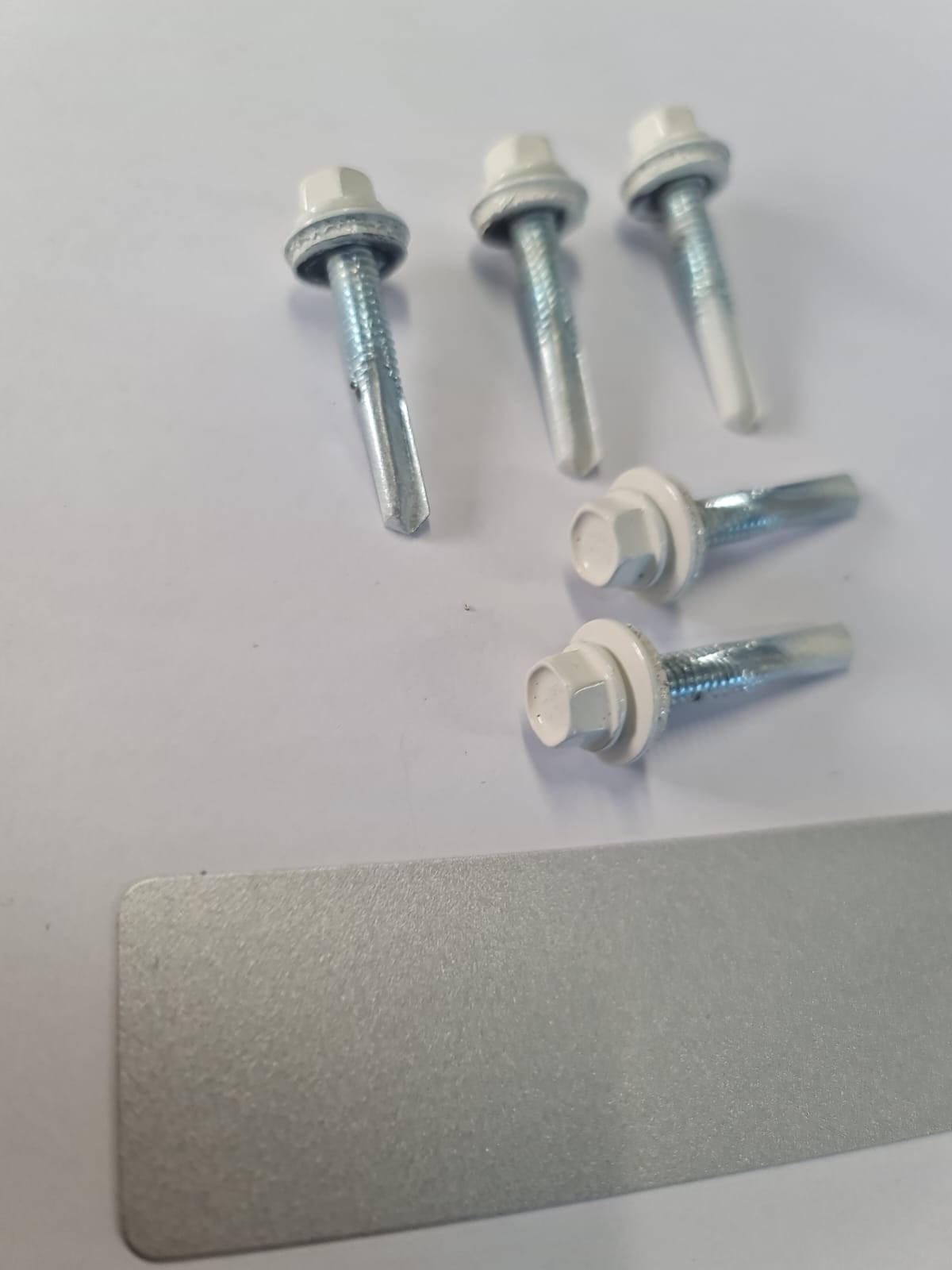 Wkręt do stali 5,5x35 9006 GT12