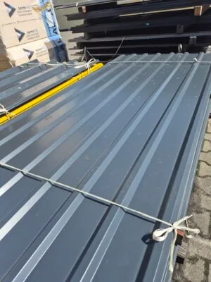 Blacha trapezowa T 18 grafit połysk pokrycie dachowe RAL 7016 ocynkowana