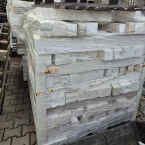 Nogi styropianowe EPS 2cm w wymiarach ok. 10x12x100cm na magazynie od ręki